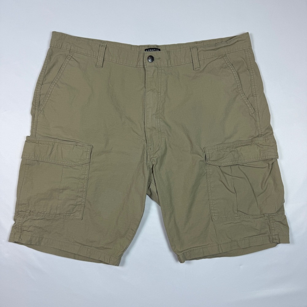 Signature by‎ Levi Strauss Men 42 Khaki Tan Ripstop Utility Cargo Shorts